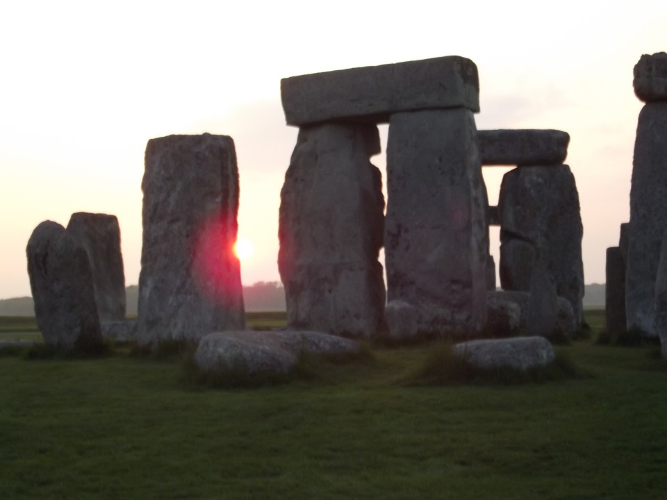 Stonehenge-Sunset-Access-May-2013 (8)