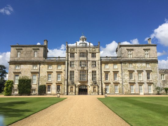 Wilton House, home to ​the 18th Earl and Countess of Pembroke, provides a fascinating insight into British history. 